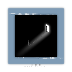 外国美女被绑在床上扒衣吸乳液
